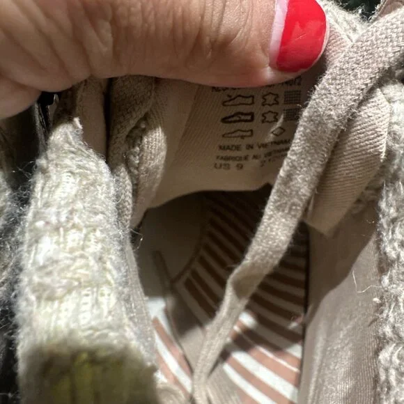 Taos Respect Womens Size 9 Taupe Leather Mid Zip Up Casual Hiking, Sneakers - Picture 7 of 10